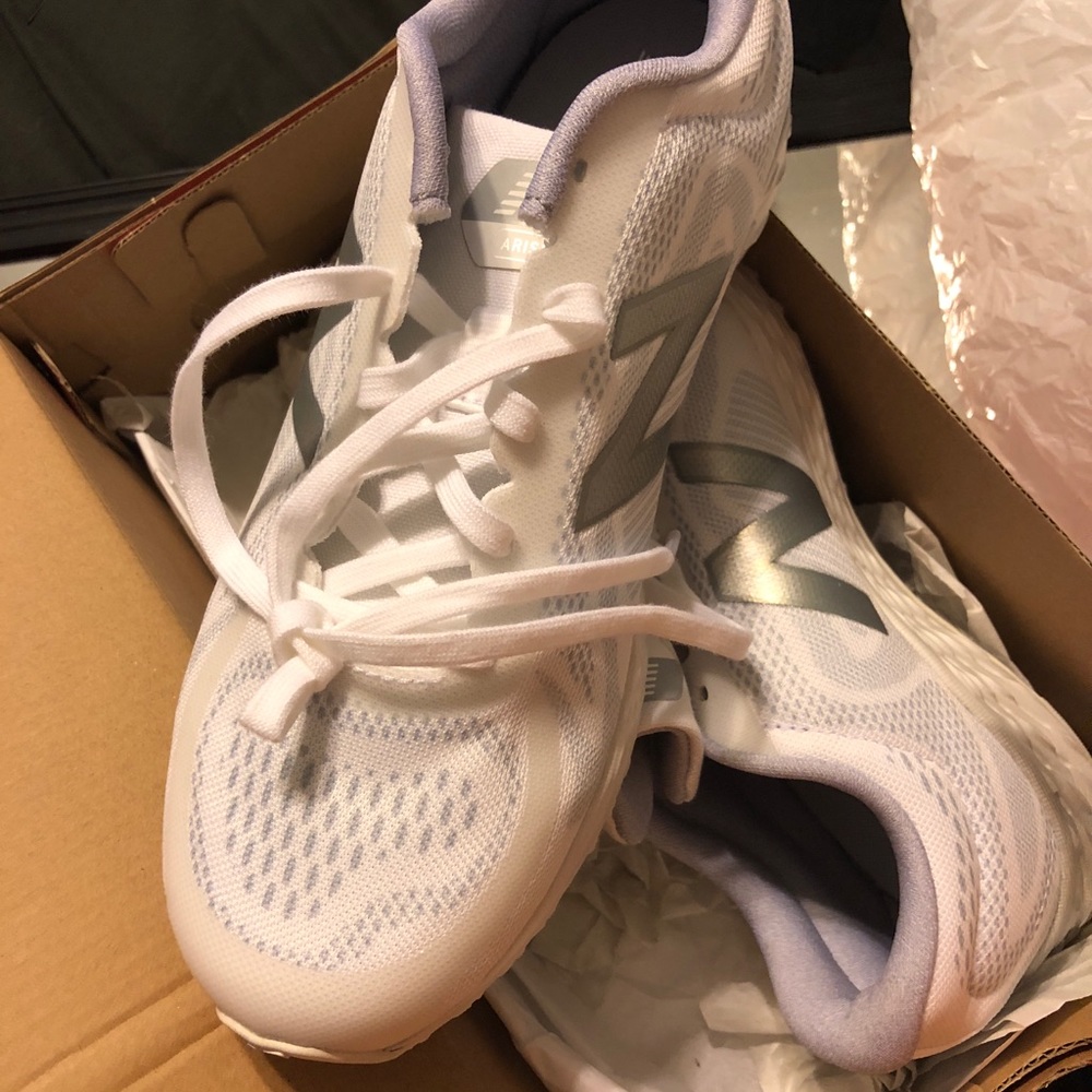 BNIB women’s New Balance shoes